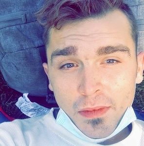 Meet your Posher, Kyle